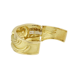 David Webb 18K Gold Hinged Toucan Cuff