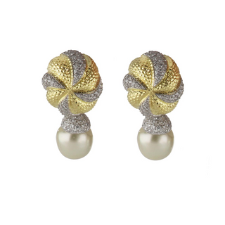 Van Cleef & Arpels Two-Tone G&PT South Sea Pearl Day/Night Earrings with Diamonds