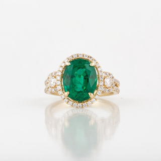 Vintage/Estate 18K Gold Emerald Cluster/Halo Ring with Diamonds