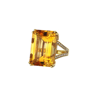 Estate 18K Gold Citrine Cocktail Ring with Diamonds