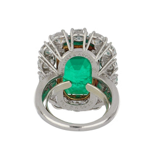 Van Cleef & Arpels Two-Tone G&PT Emerald Cluster/Halo Ring with Diamonds