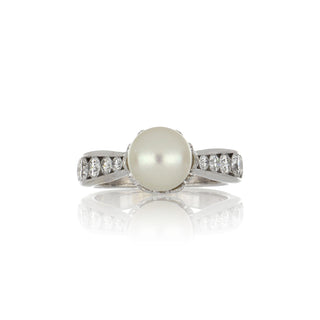 Vintage/Estate 18K White Gold Akoya Pearl Cocktail Ring with Diamonds