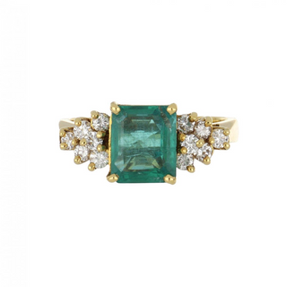 Vintage/Estate 18K Gold Emerald Cluster/Halo Ring with Diamonds