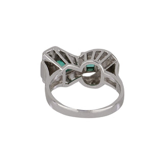 Retro 18K White Gold Emerald Ring with Diamonds