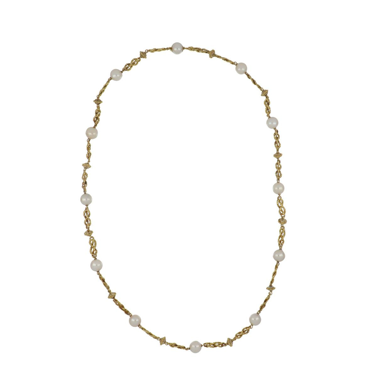 Buccellati selling 18K gold necklace