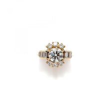 Load image into Gallery viewer, Retro Round Diamond 14K Gold Ring
