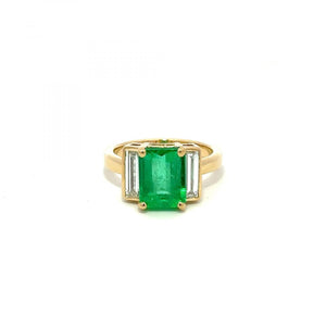 18K Gold Colombian Emerald and Diamond Ring